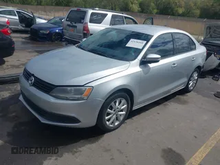 2011 Volkswagen Jetta SE z VIN 3VWDZ7AJ7BM340220, wystawiony jako IAAI lot #42136168 z przebiegiem 147 864 mil mil oraz . Historia ofert i sprzedaży dostępna na DreamBid. Obrazek 18.