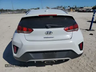 2020 Hyundai Veloster 2.0 with VIN KMHTG6AF3LU025773, listed as a Copart auction lot 72772863 with 68,204 mi miles. Bid and sale history available at carsss.com. Image 6.