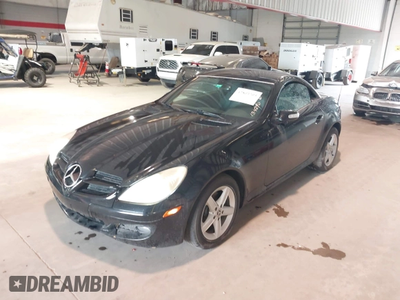 2007 Mercedes-Benz SLK 280 с VIN WDBWK54F07F134240, выставлен на аукционе IAAI как лот 42803703 с пробегом 132 146 миль миль и . История ставок и продаж доступна на DreamBid. Изображение 2.