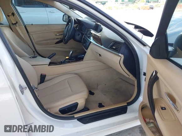 2015 BMW 3 Series 328i с VIN WBA3A5C51FP604734, выставлен на аукционе IAAI как лот 42687621 с пробегом 77 185 миль миль и . История ставок и продаж доступна на DreamBid. Изображение 5.