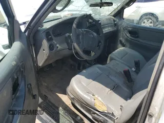 2008 Ford Ranger XL z VIN 1FTYR10D38PA78888, wystawiony jako Copart lot #56497105 z przebiegiem 168 219 mil mil oraz Szkoda całkowita • Salvage title. Historia ofert i sprzedaży dostępna na DreamBid. Obrazek 8.