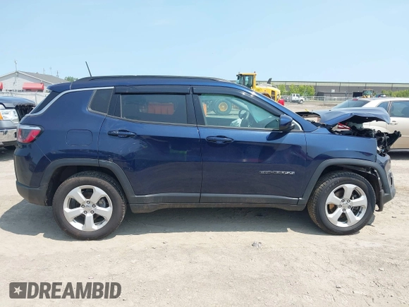 2019 Jeep Compass Latitude z VIN 3C4NJDBB2KT650866, wystawiony jako IAAI lot #42363259 z przebiegiem 43 202 mil mil oraz . Historia ofert i sprzedaży dostępna na DreamBid. Obrazek 13.
