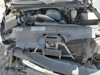 2003 Chevrolet Silverado 2500 Work Truck z VIN 1GCGC24U83Z103617, wystawiony jako Copart lot #54425355 z przebiegiem 222 388 mil mil oraz Szkoda całkowita • Salvage title. Historia ofert i sprzedaży dostępna na DreamBid. Obrazek 11.