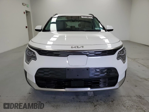 2023 Kia Niro Wind with VIN KNDCR3L16P5054750, listed as a Copart auction lot 52991105 with 47,482 mi miles and Clean Title. Bid and sale history available at carsss.com. Image 5.
