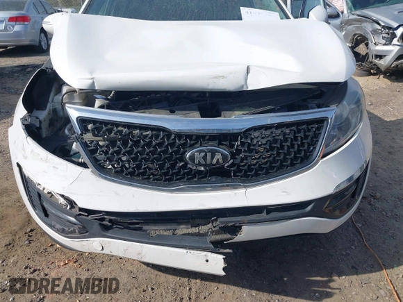 2015 Kia Sportage LX with VIN KNDPB3AC3F7742718, listed as a IAAI auction lot 41877257 with 215,101 mi miles and . Bid and sale history available at carsss.com. Image 18.