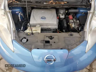2014 Nissan LEAF SV с VIN 1N4AZ0CP0EC339288, выставлен на аукционе Copart как лот 46235695 с пробегом 85 463 миль миль и Списание • Salvage title. История ставок и продаж доступна на DreamBid. Изображение 11.