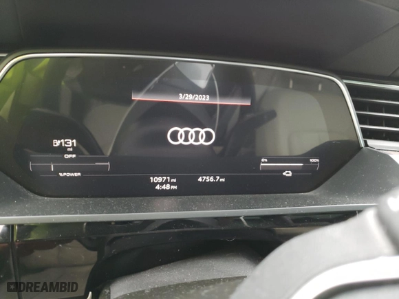 2022 Audi e-tron Premium with VIN WA1AAAGE5NB030514, listed as a Copart auction lot 44645983 with 10,971 mi miles. Bid and sale history available at carsss.com. Image 9.