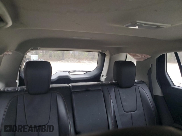 2016 GMC Terrain SLT z VIN 2GKFLUE3XG6230243, wystawiony jako Copart lot #52016775 z przebiegiem 148 257 mil mil oraz Szkoda całkowita • Salvage title. Historia ofert i sprzedaży dostępna na DreamBid. Obrazek 10.