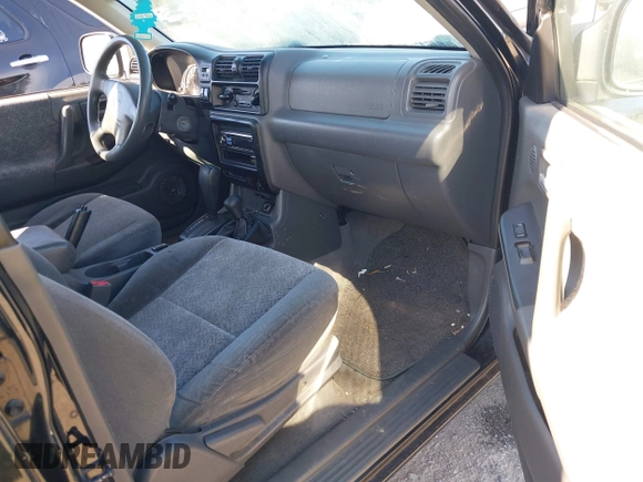 2000 Isuzu Rodeo z VIN 4S2DM58W8Y4348987, wystawiony jako IAAI lot #42024517 z przebiegiem 286 400 mil mil oraz . Historia ofert i sprzedaży dostępna na DreamBid. Obrazek 5.