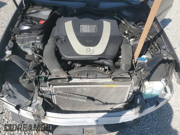 2009 Mercedes-Benz CLK 350 z VIN WDBTJ56H99F261060, wystawiony jako Copart lot #69812004 z przebiegiem 105 218 mil mil oraz Szkoda całkowita • Salvage title. Historia ofert i sprzedaży dostępna na DreamBid. Obrazek 11.