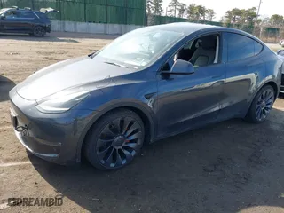 2024 Tesla Model Y Performance with VIN 7SAYGDEF6RA266687, listed as a IAAI auction lot 41645550 with 11,704 mi miles. Bid and sale history available at carsss.com. Image 20.