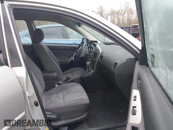 2004 Pontiac Vibe with VIN 5Y2SL64884Z462830, listed as a IAAI auction lot 42032992 with 239,464 mi miles. Bid and sale history available at carsss.com. Image 5.