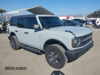 2022 Ford Bronco with VIN 1FMDE5BH7NLB09771, listed as a IAAI auction lot 41608244 with 38,898 mi miles. Bid and sale history available at carsss.com. Image 1.