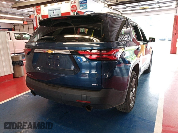 2022 Chevrolet Traverse LT z VIN 1GNEVHKW4NJ177358, wystawiony jako IAAI lot #42514101 z przebiegiem 107 869 mil mil oraz . Historia ofert i sprzedaży dostępna na DreamBid. Obrazek 6.