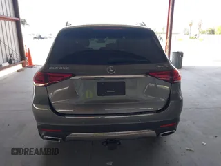 2022 Mercedes-Benz GLE 350 with VIN 4JGFB4KE2NA802390, listed as a IAAI auction lot 42386373 with 31,004 mi miles and . Bid and sale history available at DreamBid. Image 15.