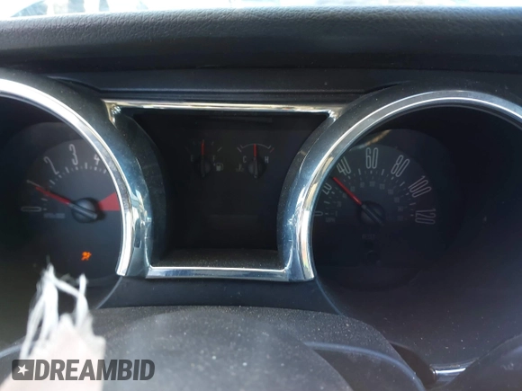 2007 Ford Mustang Deluxe z VIN 1ZVFT80N975302845, wystawiony jako IAAI lot #41615150 z przebiegiem Nie podano mil oraz . Historia ofert i sprzedaży dostępna na DreamBid. Obrazek 7.