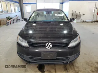 2011 Volkswagen Jetta SE with VIN 3VWDX7AJ4BM331741, listed as a Copart auction lot 87010944 with 244,547 mi miles and Clean title. Bid and sale history available at DreamBid. Image 5.