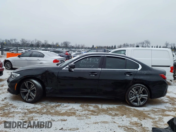 2022 BMW 3 Series 330i xDrive with VIN 3MW5R7J01N8C24620, listed as a IAAI auction lot 41269710 with 1 mi miles. Bid and sale history available at carsss.com. Image 14.