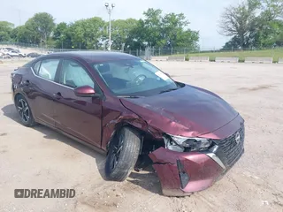 2024 Nissan Sentra SV z VIN 3N1AB8CV5RY272781, wystawiony jako IAAI lot #42531441 z przebiegiem 18 971 mil mil oraz . Historia ofert i sprzedaży dostępna na DreamBid. Obrazek 1.