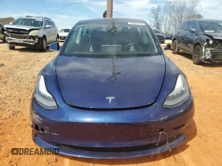 2018 Tesla Model 3 Long Range Battery z VIN 5YJ3E1EB8JF120548, wystawiony jako Copart lot #49389795 z przebiegiem 68 884 mil mil oraz Szkoda całkowita • Salvage title. Historia ofert i sprzedaży dostępna na DreamBid. Obrazek 5.