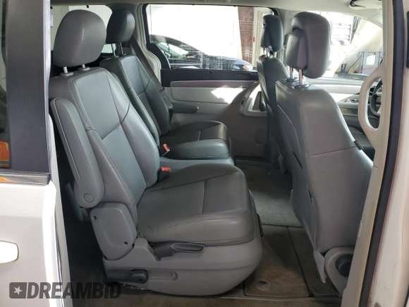 2011 Volkswagen Routan SE with VIN 2V4RW3DG7BR717718, listed as a Copart auction lot 63480915 with 271,938 mi miles and Salvage title. Bid and sale history available at DreamBid. Image 11.