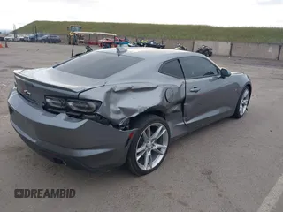 2022 Chevrolet Camaro 1LT z VIN 1G1FB1RX6N0123456, wystawiony jako IAAI lot #42066753 z przebiegiem Nie podano mil oraz . Historia ofert i sprzedaży dostępna na DreamBid. Obrazek 6.