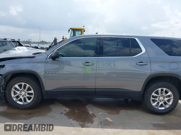 2020 Chevrolet Traverse LS with VIN 1GNERFKW2LJ214154, listed as a IAAI auction lot 42121852 with 60,194 mi miles. Bid and sale history available at carsss.com. Image 15.
