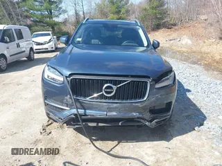 2018 Volvo XC90 Momentum with VIN YV4102PK7J1351715, listed as a IAAI auction lot 41901889 with 97,513 mi miles. Bid and sale history available at carsss.com. Image 12.