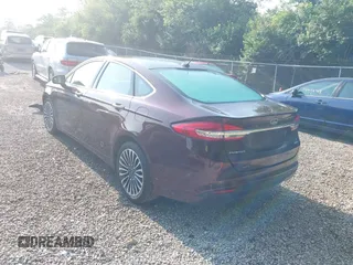 2017 Ford Fusion SE с VIN 3FA6P0HD2HR205706, выставлен на аукционе IAAI как лот 42446869 с пробегом 102 231 миль миль и . История ставок и продаж доступна на DreamBid. Изображение 3.
