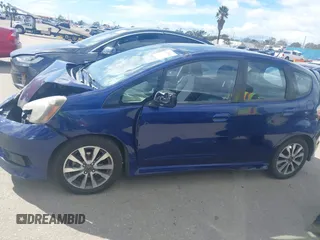 2013 Honda Fit Sport with VIN JHMGE8H50DC052326, listed as a IAAI auction lot 41798913 with 140,894 mi miles. Bid and sale history available at carsss.com. Image 14.
