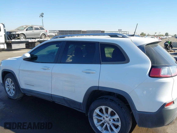 2020 Jeep Cherokee Latitude with VIN 1C4PJLCB8LD619274, listed as a IAAI auction lot 40946962 with 10,830 mi miles. Bid and sale history available at carsss.com. Image 14.
