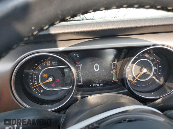 2021 Jeep Wrangler Unlimited 80th Anniversary z VIN 1C4HJXDG4MW794519, wystawiony jako Copart lot #60116105 z przebiegiem 25 708 mil mil oraz Szkoda całkowita • Salvage title. Historia ofert i sprzedaży dostępna na DreamBid. Obrazek 9.