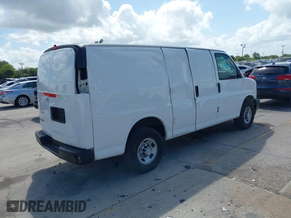 2017 Chevrolet Express Cargo z VIN 1GCWGAFF0H1298823, wystawiony jako IAAI lot #41933843 z przebiegiem 75 213 mil mil oraz . Historia ofert i sprzedaży dostępna na DreamBid. Obrazek 4.
