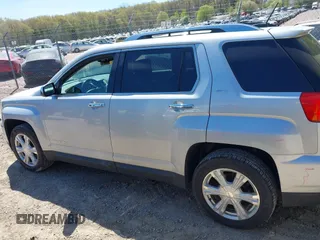 2017 GMC Terrain SLT z VIN 2GKFLUE31H6260426, wystawiony jako IAAI lot #42233364 z przebiegiem 133 711 mil mil oraz . Historia ofert i sprzedaży dostępna na DreamBid. Obrazek 14.