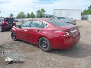 2015 Nissan Altima SV z VIN 1N4AL3AP0FC138899, wystawiony jako IAAI lot #40165724 z przebiegiem 168 585 mil mil oraz . Historia ofert i sprzedaży dostępna na DreamBid. Obrazek 3.