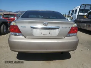 2005 Toyota Camry STD z VIN 4T1BE32K05U396288, wystawiony jako Copart lot #58361185 z przebiegiem 227 110 mil mil oraz Szkoda całkowita • Salvage title. Historia ofert i sprzedaży dostępna na DreamBid. Obrazek 6.