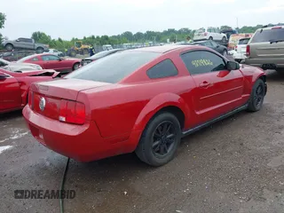 2008 Ford Mustang Deluxe with VIN 1ZVHT80N085193413, listed as a IAAI auction lot 42719826 with 199,618 mi miles and . Bid and sale history available at DreamBid. Image 4.