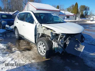 2020 Nissan Rogue SL with VIN 5N1AT2MV1LC718068, listed as a IAAI auction lot 41611437 with 55,565 mi miles. Bid and sale history available at carsss.com. Image 1.