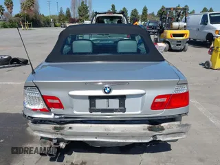 2004 BMW 3 Series 330Ci with VIN WBABW53444PL40734, listed as a IAAI auction lot 41945832 with 158,603 mi miles and . Bid and sale history available at carsss.com. Image 17.