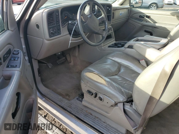 2005 Chevrolet Silverado 1500 Z71 z VIN 1GCEK19B65E242246, wystawiony jako Copart lot #80337234 z przebiegiem 320 619 mil mil oraz Szkoda całkowita • Salvage title. Historia ofert i sprzedaży dostępna na DreamBid. Obrazek 8.