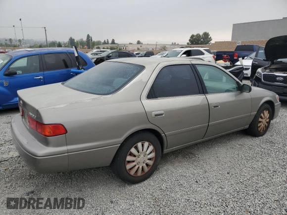 2000 Toyota Camry CE with VIN JT2BG22K6Y0441635, listed as a Copart auction lot 53203655 with 186,022 mi miles and Clean Title. Bid and sale history available at DreamBid. Image 3.