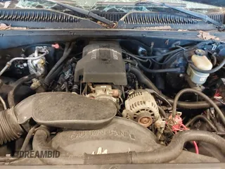 2000 GMC New Sierra 1500 SLE with VIN 1GTEK19T2YZ290820, listed as a IAAI auction lot 41947833 with 125,333 mi miles. Bid and sale history available at carsss.com. Image 10.