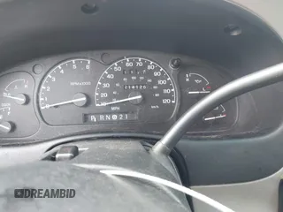 2000 Ford Explorer XLS z VIN 1FMZU62X5YUA64074, wystawiony jako IAAI lot #42298009 z przebiegiem 214 126 mil mil oraz . Historia ofert i sprzedaży dostępna na DreamBid. Obrazek 7.