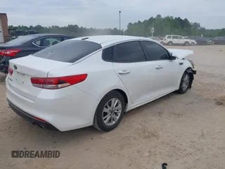 2017 Kia Optima LX z VIN KNAGT4L32H5149511, wystawiony jako IAAI lot #42087537 z przebiegiem 126 666 mil mil oraz . Historia ofert i sprzedaży dostępna na DreamBid. Obrazek 4.