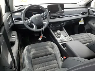 2023 Mitsubishi Outlander SE with VIN JA4J3UA81PZ058559, listed as a Copart auction lot 46662505 with 956 mi miles and Non Repairable. Bid and sale history available at carsss.com. Image 8.