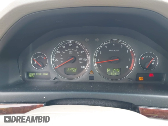 2005 Volvo S80 z VIN YV1TS592551413021, wystawiony jako IAAI lot #41700639 z przebiegiem 59 940 mil mil oraz . Historia ofert i sprzedaży dostępna na DreamBid. Obrazek 7.