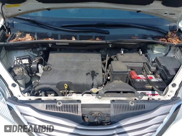 2015 Toyota Sienna XLE with VIN 5TDYK3DC5FS613045, listed as a IAAI auction lot 42276147 with 108,271 mi miles and . Bid and sale history available at DreamBid. Image 10.