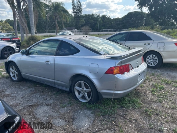 2004 Acura RSX z VIN JH4DC54874S003217, wystawiony jako Copart lot #51871005 z przebiegiem 133 903 mil mil oraz Czysty tytuł • Clean title. Historia ofert i sprzedaży dostępna na DreamBid. Obrazek 3.