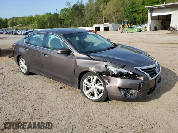 2015 Nissan Altima SV with VIN 1N4AL3AP4FC484843, listed as a Copart auction lot 52483925 with 83,713 mi miles and Salvage Title. Bid and sale history available at DreamBid. Image 4.