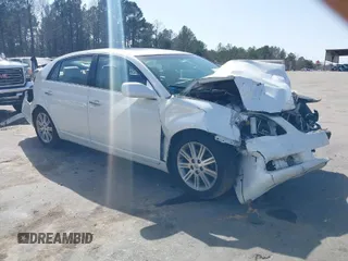2008 Toyota Avalon XL with VIN 4T1BK36B78U299001, listed as a IAAI auction lot 41741939 with 288,134 mi miles. Bid and sale history available at carsss.com. Image 1.